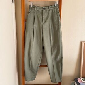Zara Olive Green Pleated Chino Pants